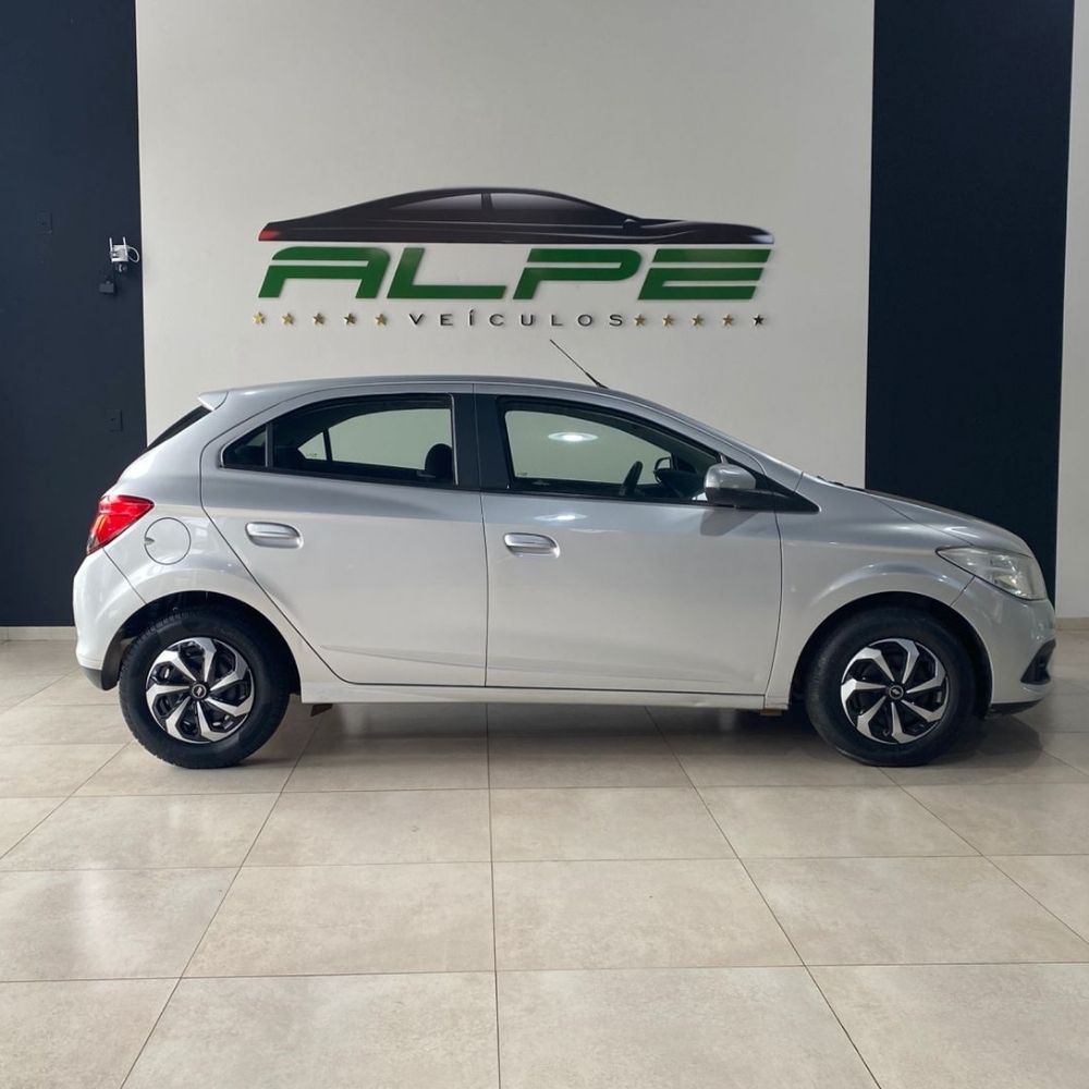 ÔNIX HATCH 1.0 MAN (FLEX) 2013