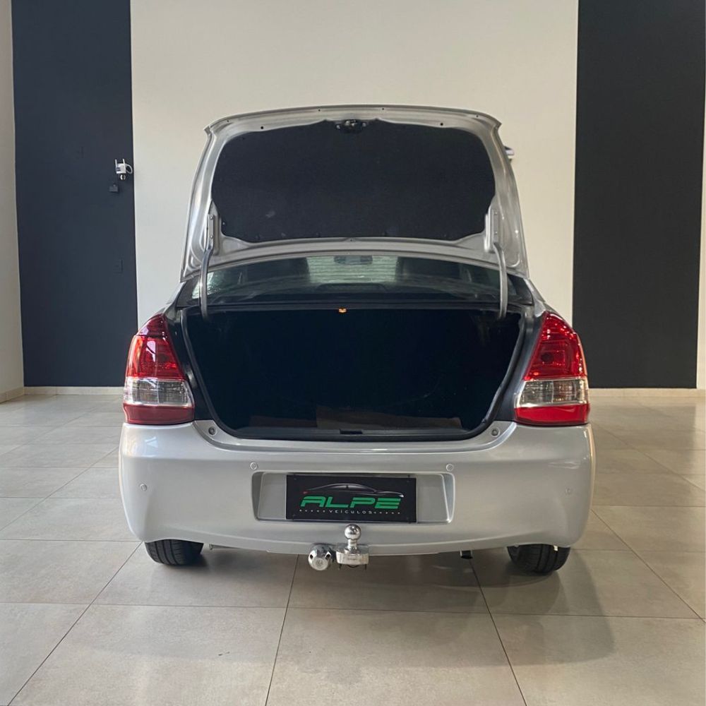 ETIOS XLS 1.5 MAN (FLEX) 2016