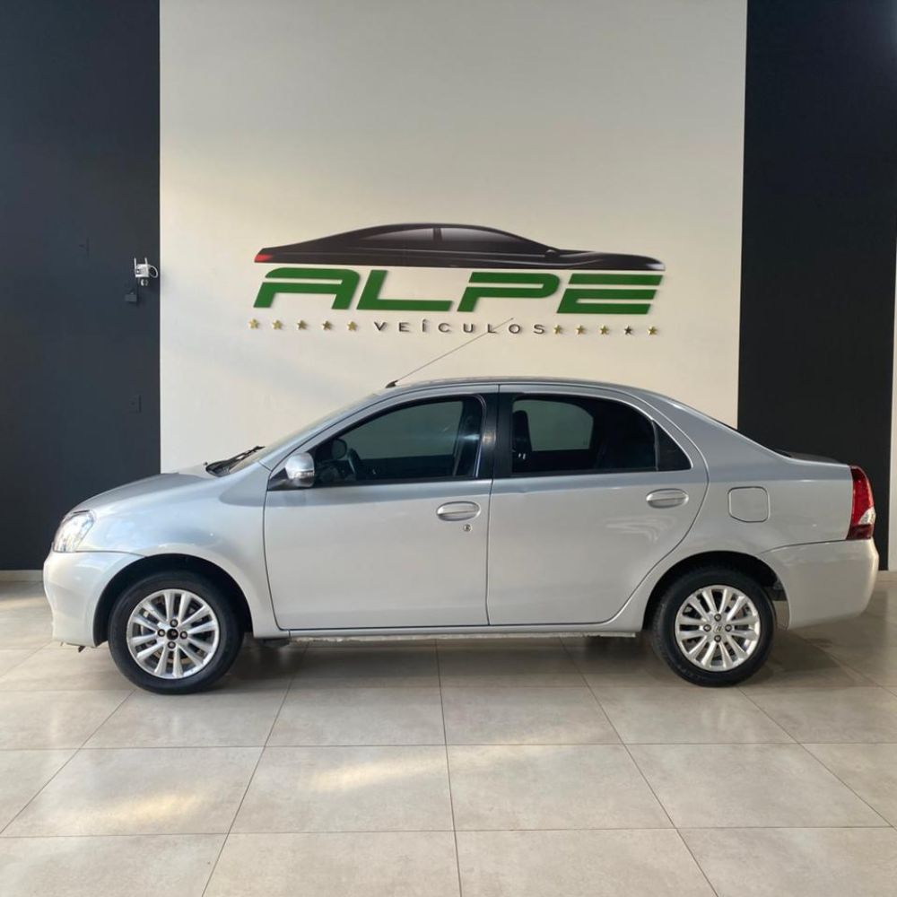ETIOS XLS 1.5 MAN (FLEX) 2016
