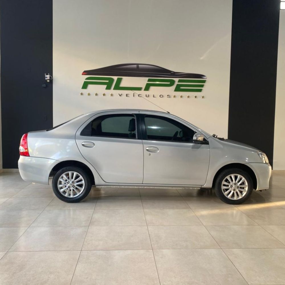 ETIOS XLS 1.5 MAN (FLEX) 2016