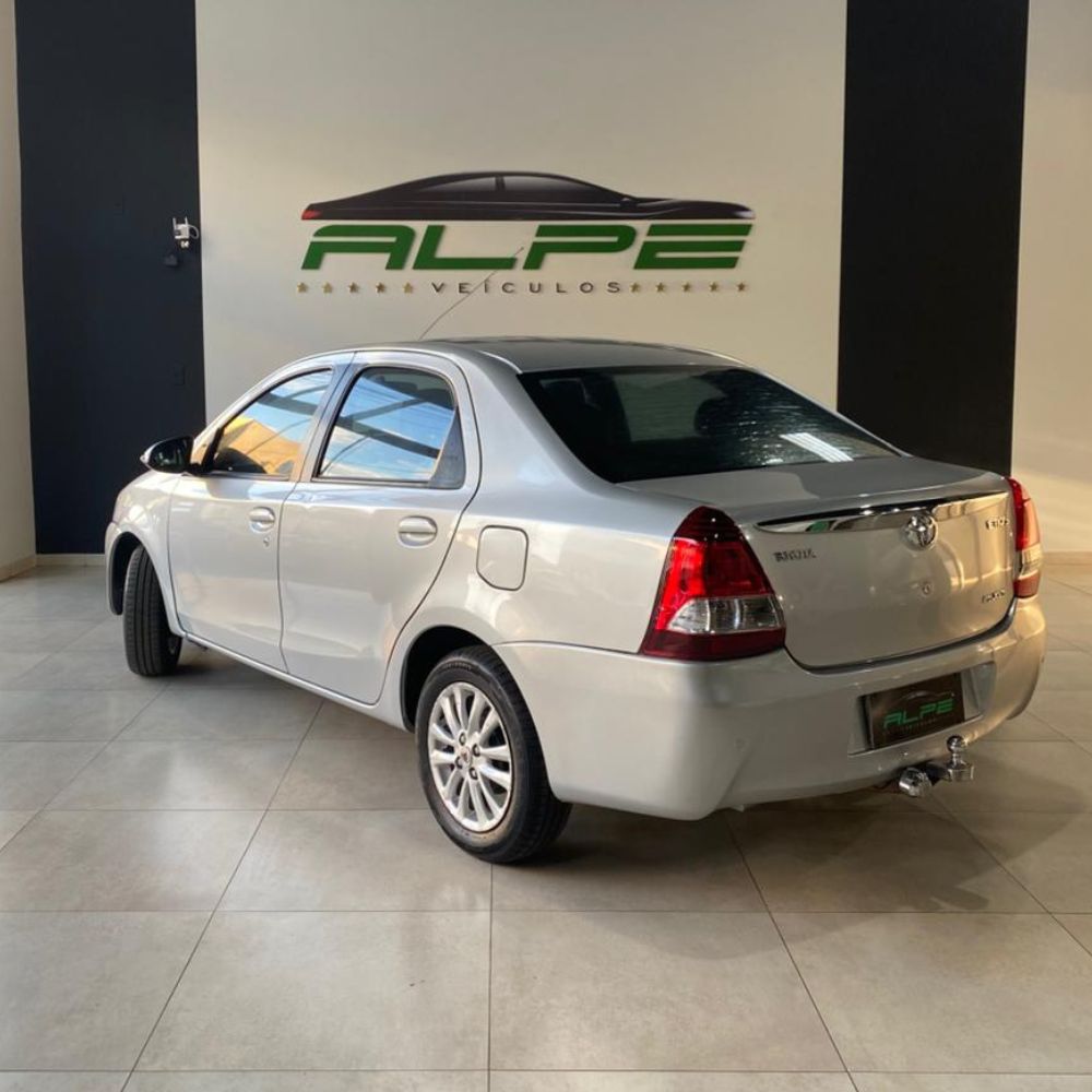 ETIOS XLS 1.5 MAN (FLEX) 2016