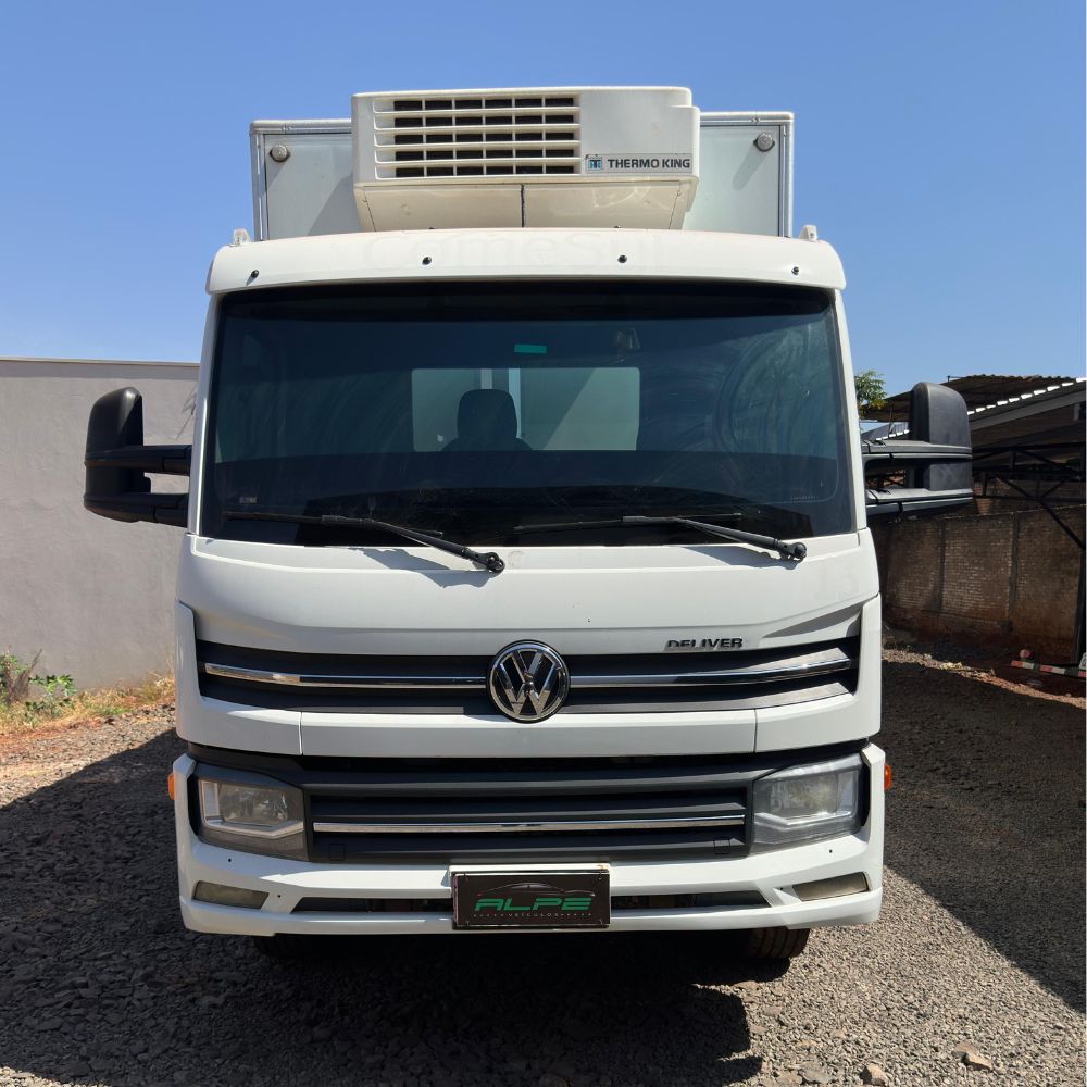 VOLKSWAGEN 11.180 4x2 2022