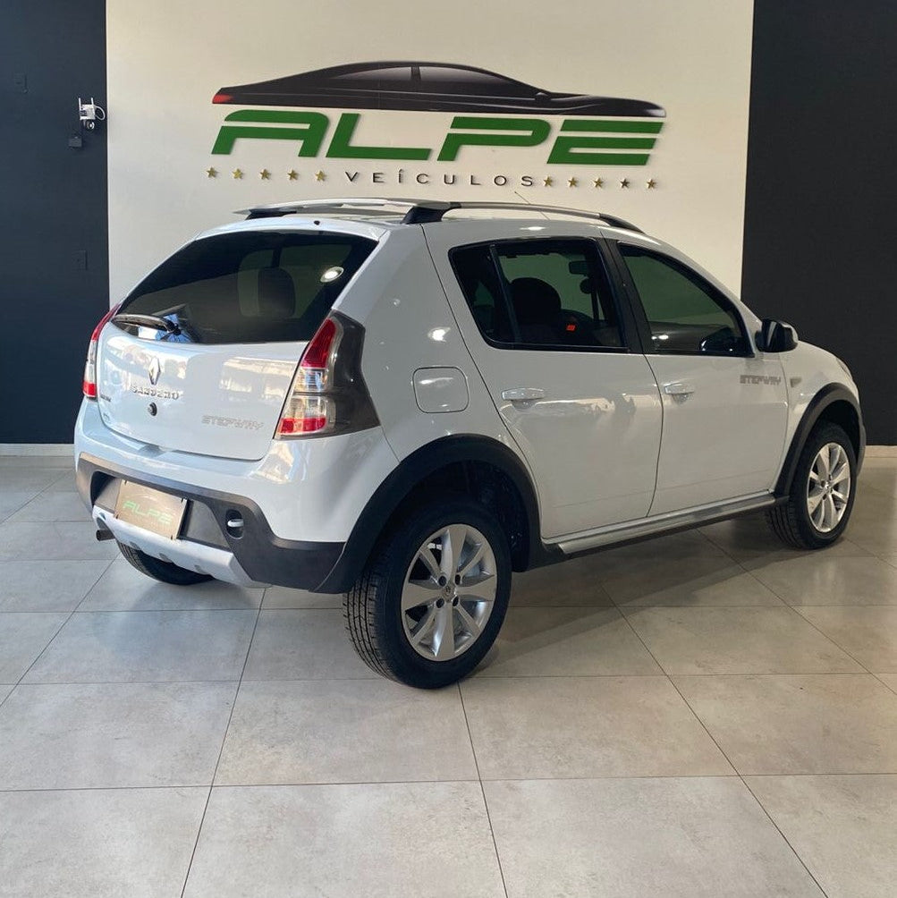 SANDERO STEPWAY 1.6 AUTOM  (FLEX) 2014
