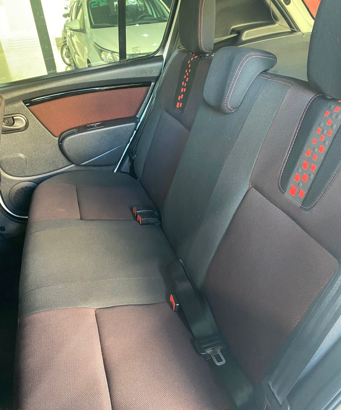 SANDERO STEPWAY 1.6 AUTOM  (FLEX) 2014